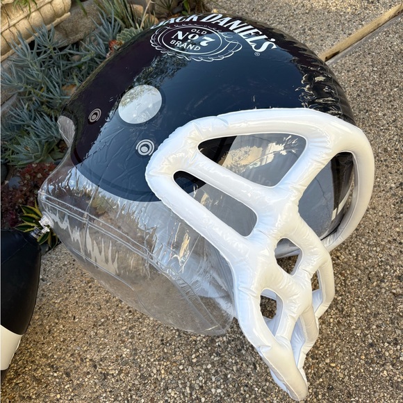 Jack Daniel’s Football Set - Picture 13 of 16